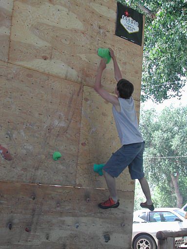 Steven Bender in the Dino competition during the 2002 ICF