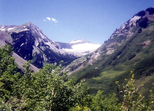 View of Snowmass Mountain’s northeast face from the Bear Creek / Snowmass Creek junction